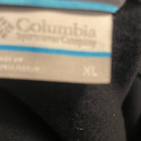 Like New. Men’s Columbia fleece size XL - Picture 4 of 5
